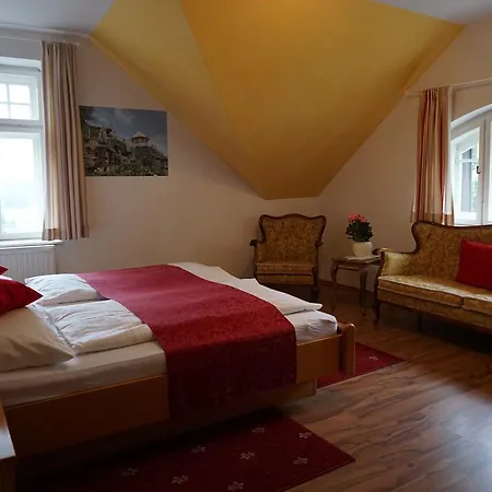 Mariandl Spitz an der Donau